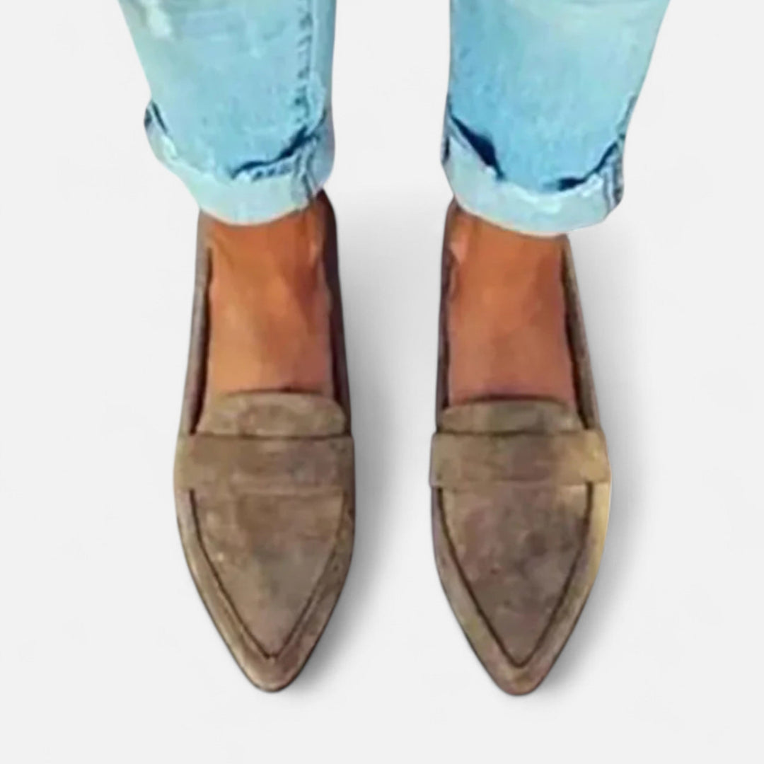 Charles Maison | Women’s Retro Pointed-Toe Loafers